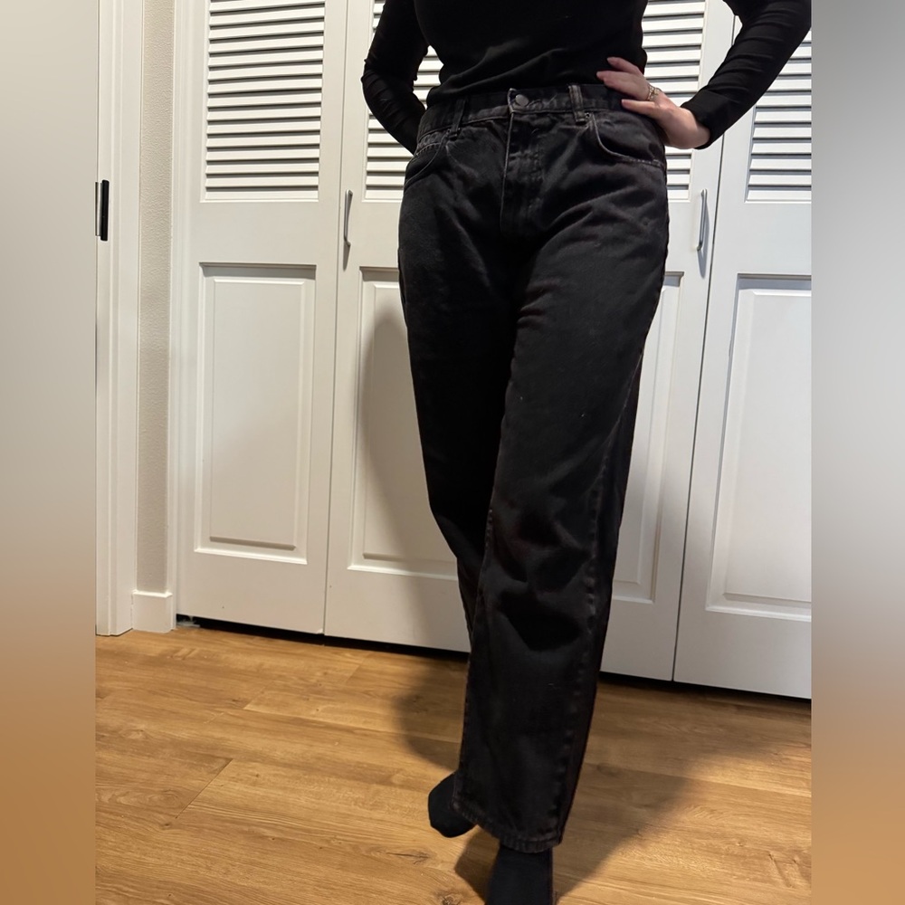 Elegant Charcoal Women's Straight Leg Jeans